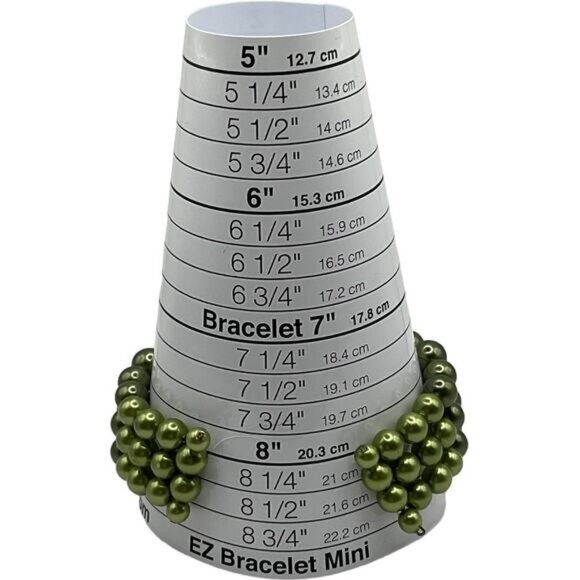 Expandable Green Beaded Bracelet With Large Beads - Picture 3 of 6